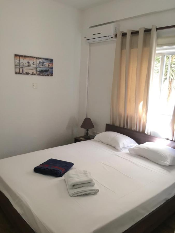 Larnaca Beach Apartment 1A Eksteriør billede