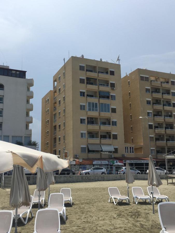 Larnaca Beach Apartment 1A Eksteriør billede